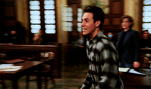 carlgallaghers:Ethan Cutkosky as Henry Mesner in Law and Order: SVU - Post-Graduate Psycopath