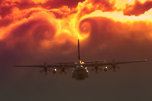 fuckyeahfluiddynamics:  Wingtip vortices are a result of the finite length of a wing.