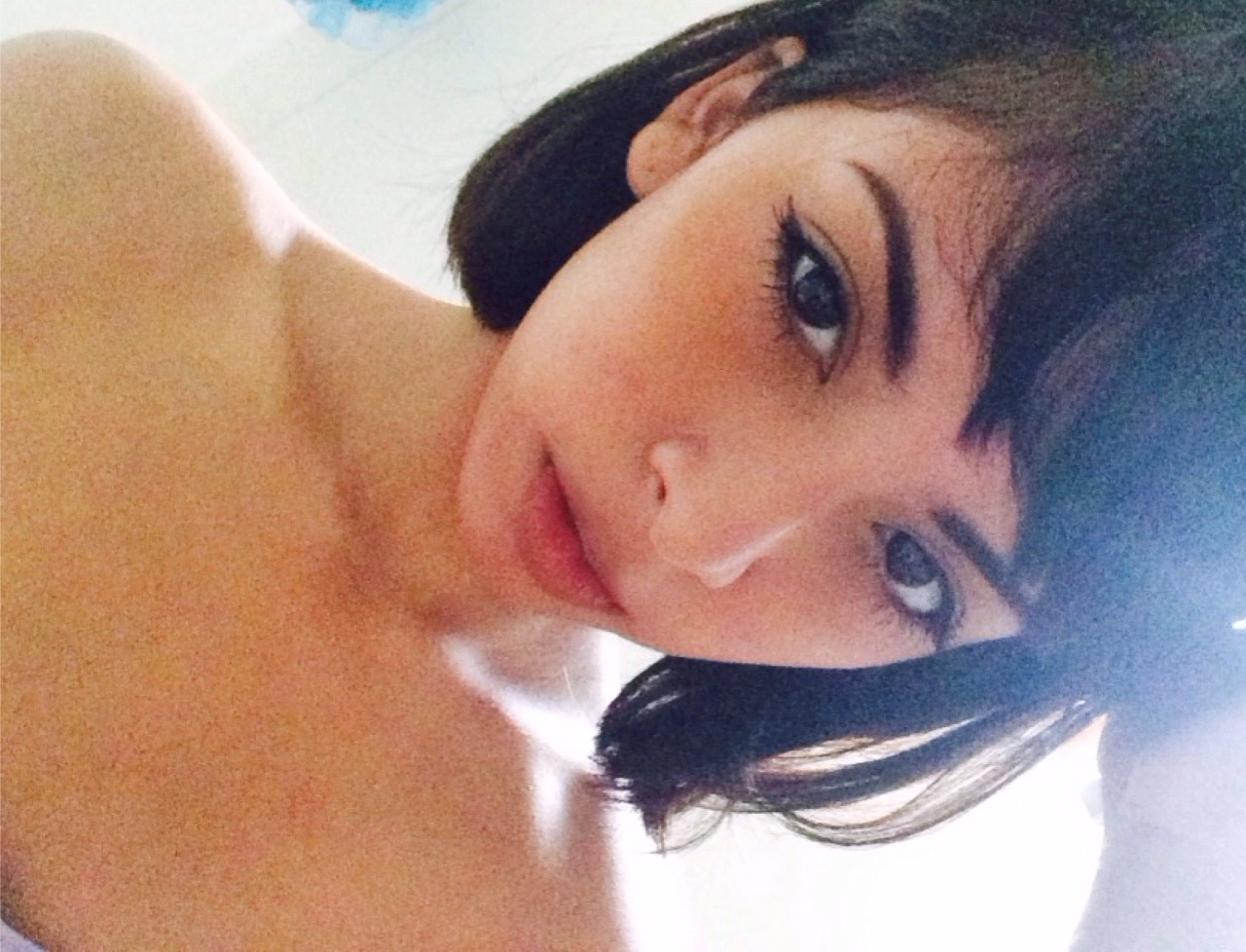 windows98:  I was tagged by lntravenous to do 6 selfies like 25 years ago but I finally