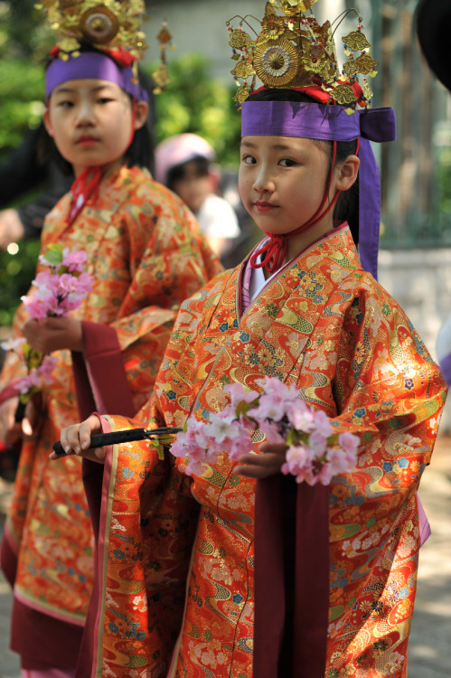 Teruhime Matsuri Parade (照姫まつり) in Shakujii Park (石神井公園) in Tokyo’s Nerima Ward (練馬区) - May 5, 2014(