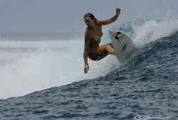 surfing-girls:  Surf Girl http://surfing-girls.tumblr.com/