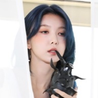 Lee Yubin (dami) Behind The Jacket Film Icons