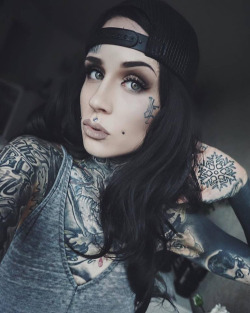 tattgirlstits:  Monami FRost 