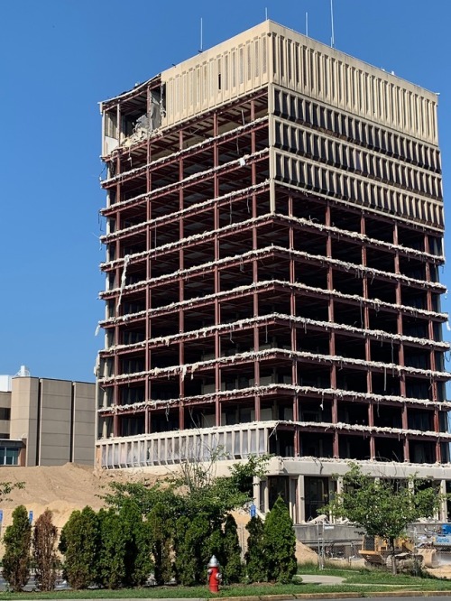 Deconstruction of Modernity II, Demolition of Massey Building, Fairfax, 13 July 2019.See my earlier 