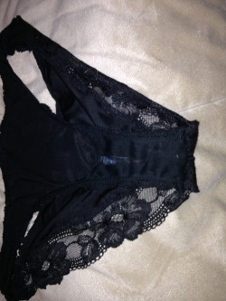 FletchBeast submitted: Wife’s panties after
