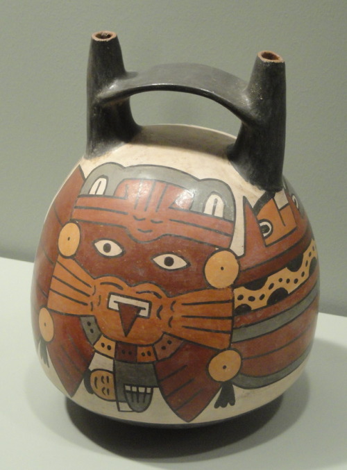 Painted bottle of the “double bridge and spout” type, of the Nasca (Nazca) culture, present-day Peru