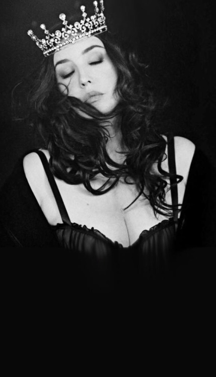 loveage-moondream:  Isabelle Adjani by Irina Ionesco
