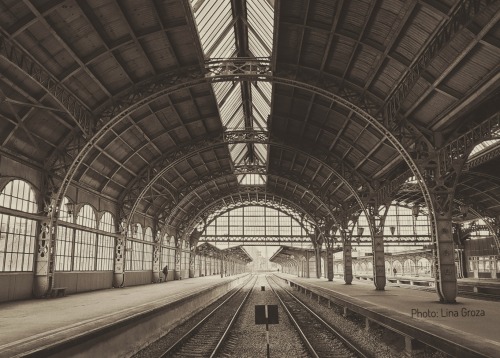 Vitebsky railway stationVitebsky is the very first train station in Russia. The first one-storey woo