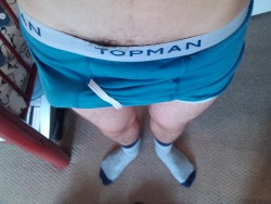 hotguyshotunderwear:  Here is a pic submitted by http://power-wank.tumblr.com with quite a bulge!  Keep them cummin~