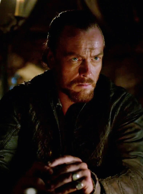 dailyjamesflint:  Flint,Black Sails 2x07.