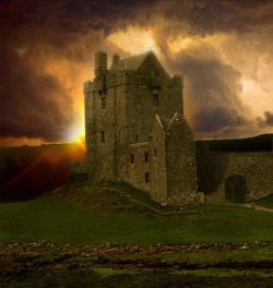  Medieval Castle, Scotland photo via karen  i just need to move to europe. period.