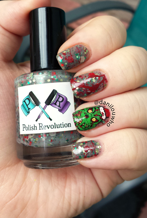 danilouwho:  When you use a polish named Zombie Christmas as a base, you can’t do normal chris