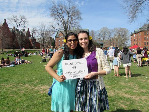 smartgirlsattheparty:  lgbtqblogs:  Mount Holyoke Students Advocate For The Inclusion