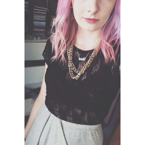 Lace is life, lace is love #werk #twochainz #goldness #pinkhair #lace