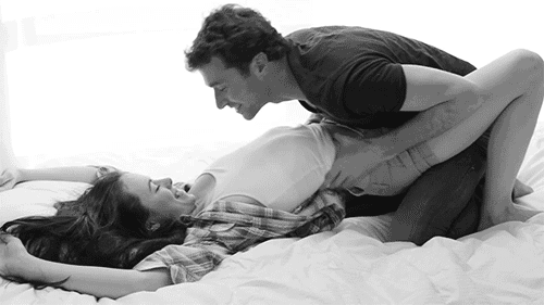 tangledreverie:  Lazy mornings n bed…