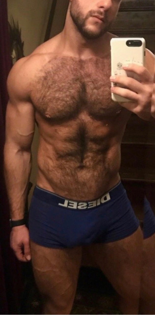 tugshairymen: thathottbod:    Wooooooooooooof 