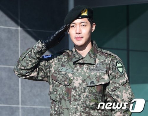 Volver a ver su sonrisa es mi felicidad. Gracias por volver sano y salvo. I LOVE YOU. Kim hyun joong