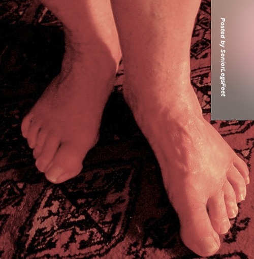 seniorlegsfeet:The tasty feet of E. S.