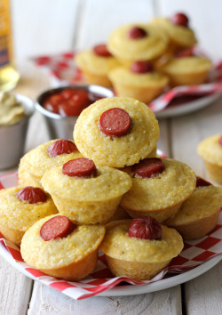 cleanmudblood:  yelyahwilliams:  yummyinmytumbly:  Corn Dog Mini Muffins  would rather these be called Boob Muffins  Oh Haley 