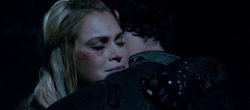 frxmtheasheswewillrise: clarke hugging her parents and bellamy the people she loves the most