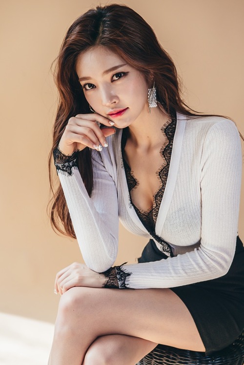 koreangirlmodel:  Park Jung Yoon 1056
