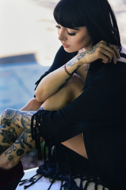 miss-watson-world:Hannah Snowdon