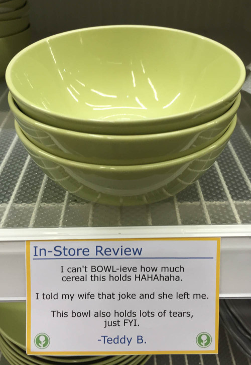 wilwheaton:  Brilliant. More if you click through.   Best in-store reviews ever <3