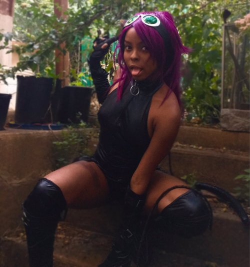 spacecandy001: cosplayingwhileblack: Character: Yoruichi Shihoin x Ame Comi Catwoman Series: Bleach/