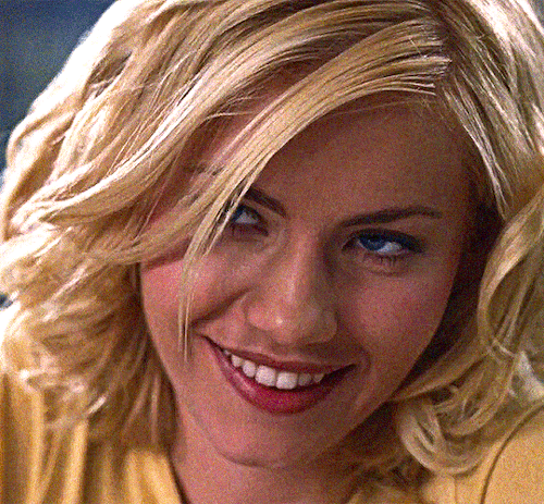Elisha Cuthbert As “Danielle” The Girl Next Door
