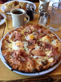 eatdrinkthinkgo:Breakfast Pizza, courtesy of Cafe Frasca in Chicago. It is deliciousness, served on a pizza. 