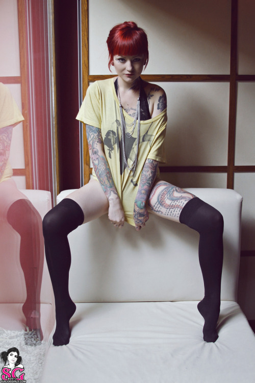 inked-girls-all-day:  Krito Suicide