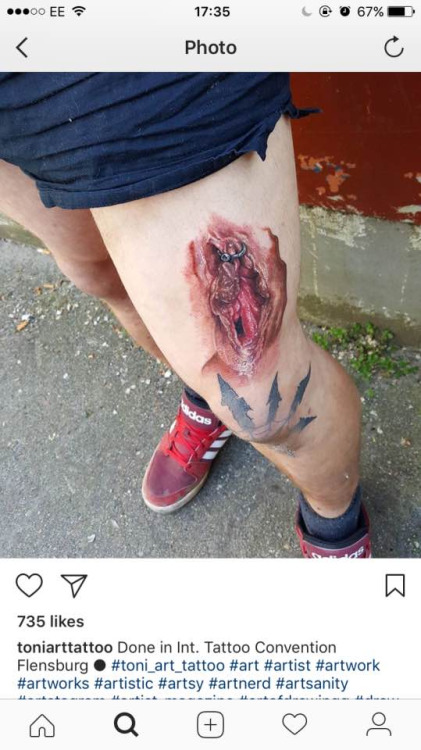 swarnpert:  trashythingsgohere:  This tattoo.  thussy