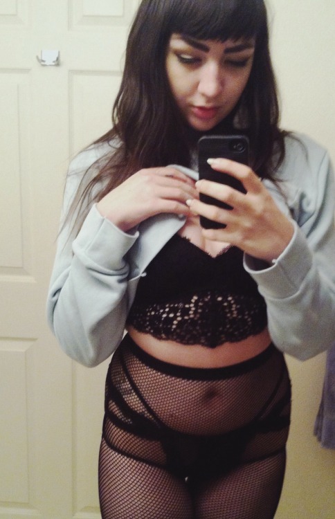 peachesbruises:  ✖️Surprise surprise✖️  (via TumbleOn)