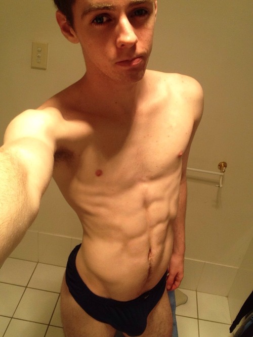 dillonj94:Random undie selfie