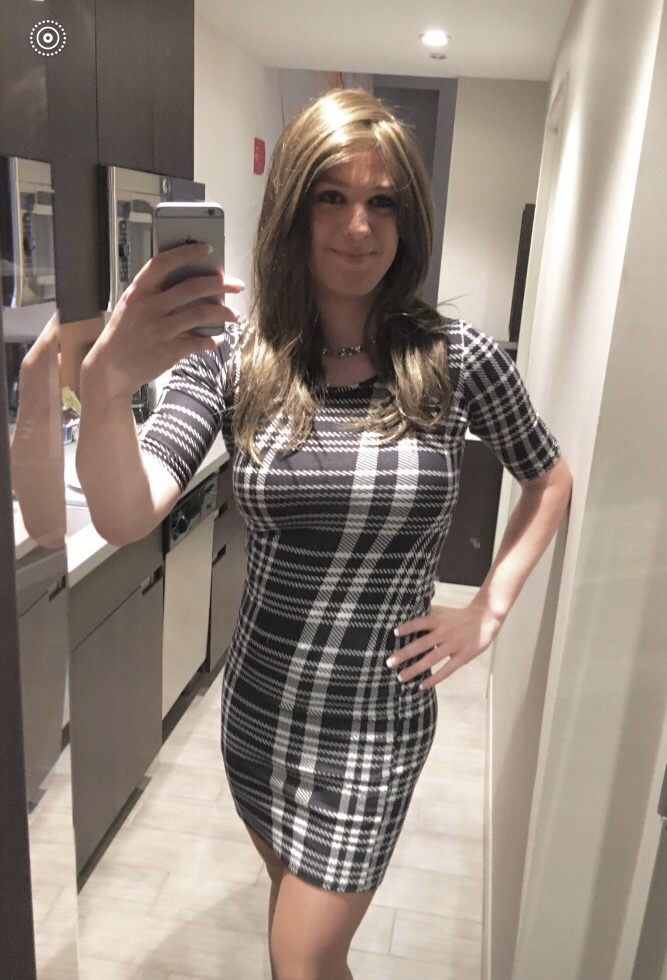 skirtandlipstick:  nylonsissy: hgillmore:  Well Dressed Crossdressers and Transgendered