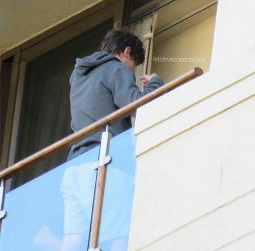 proudoflou: Louis on his hotel balcony in Cape Town! 4.1.15 