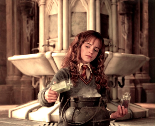 Porn photo eletron:  Hermione Jean Granger   Potions