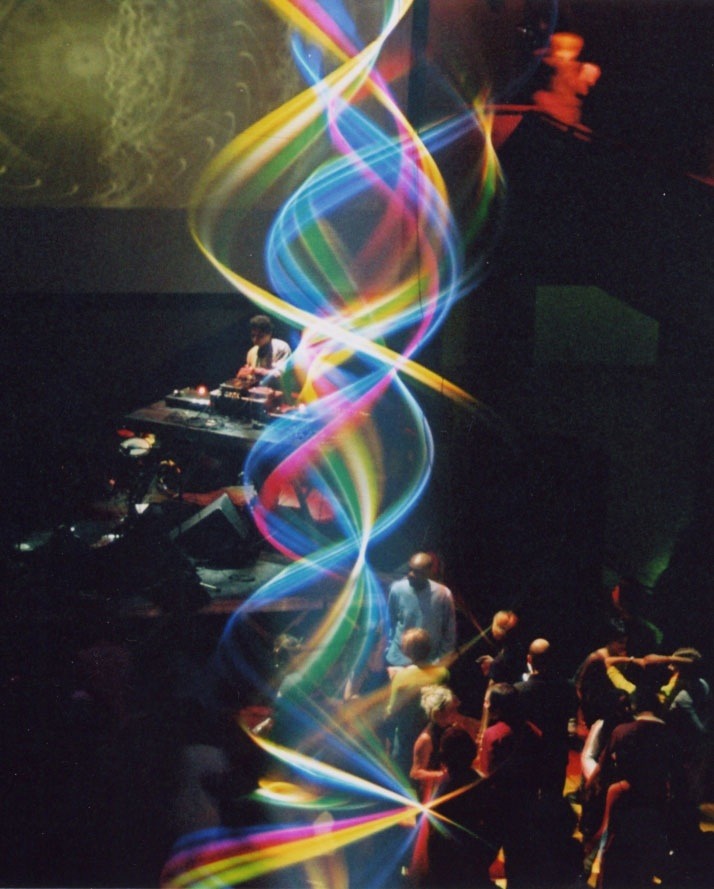shinyslingback:  Spectrum of Colours Revealed Through Lit String British artist,