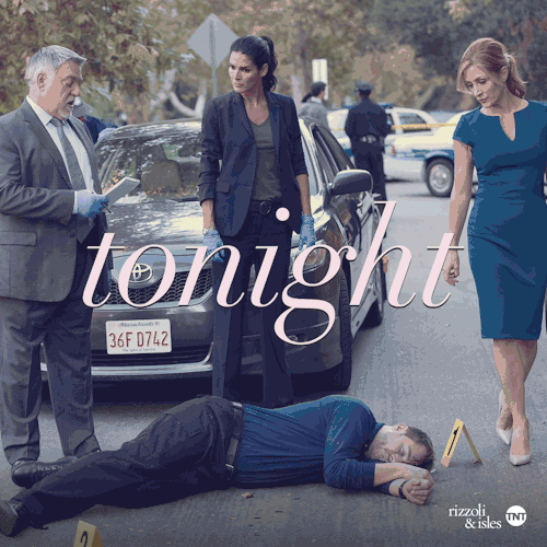 Another day, another homicide. The team cracks the case in an all new #RizzoliandIsles tonight at 9/