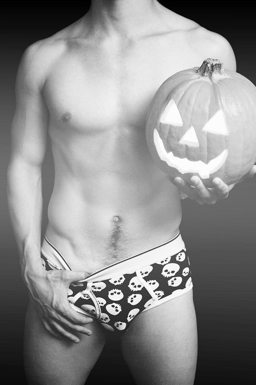 sexymalevolent:  Unf