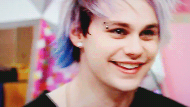 A/U: You tell your boyfriend, Michael, you’re pregnant with his child and this is his reaction.