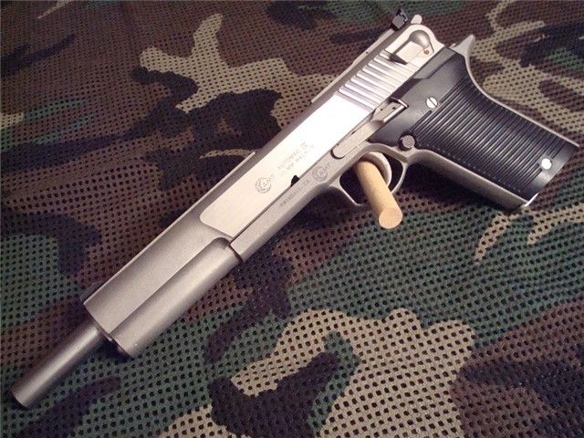 gunrunnerhell:  AMT Automag IV As you can see on the photo of the slide, this Automag