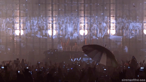sirensofthe-sea-blog:  Sun & Moon x Once Lydian, ABGT100.  