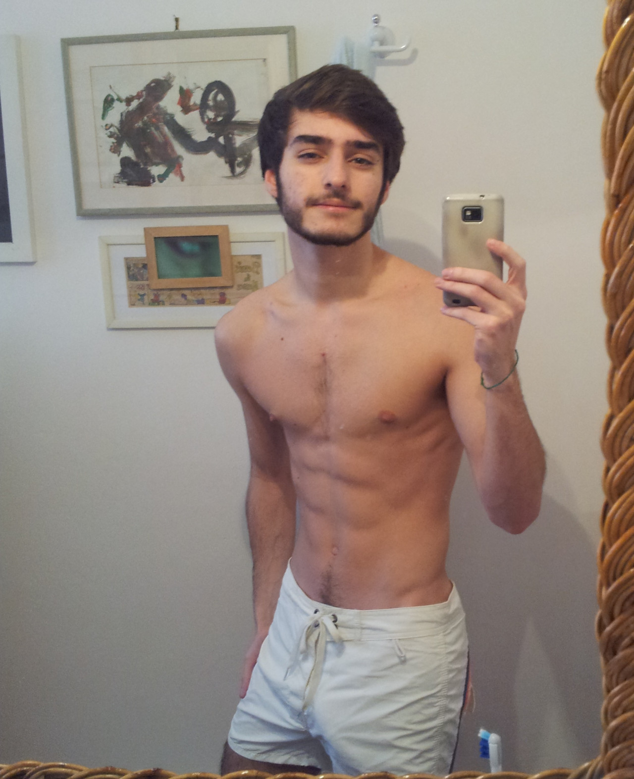 unclelucas:  collegecock: deeperharderrougher:  Little muscle stud showing off his