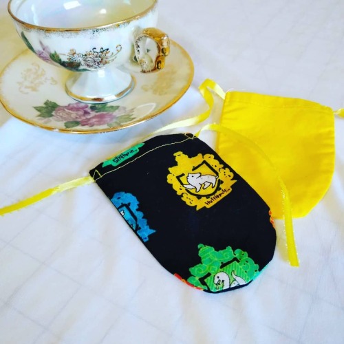 Looking for a little magic sprinkled in with your tea? Try these Hogwarts themed cotton tea bags! Ri