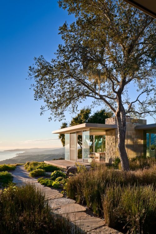 envibe:  Carpinteria Foothills Residence by Neumann Mendro Andrulaitis | ENV 