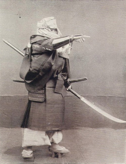 historicaltimes:  A Naginata Sōhei - Warrior