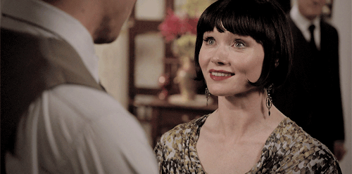 phrynefisherdaily:Phryne Fisher: S01E011 Blood and Circuses