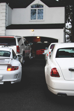 mistergoodlife:  Not your average driveway ║ Via ║ Goodlife 