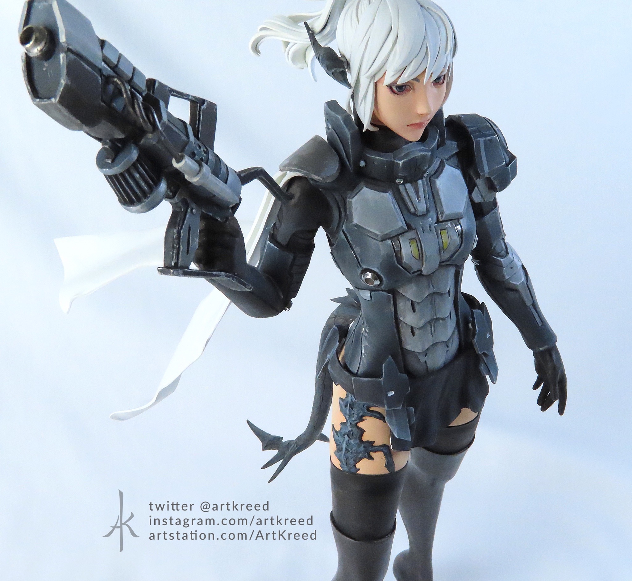 artkreed:The final sculpt of my ffxiv character, a sci-fi au ra machinist! This one was so fun to make, and a challenge. Follow me on Instagram or Twitter too! 